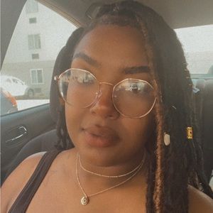 Meet your Posher, Sherelle